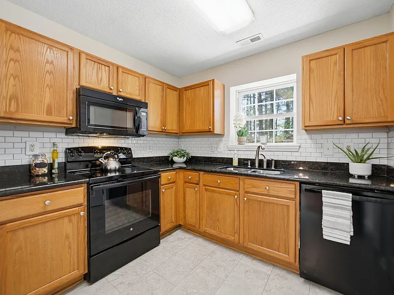 4408 Nightfall Ct — Photo 7