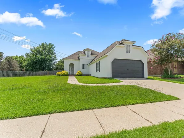 3981 Driftwood Dr, Zachary, LA 70791
