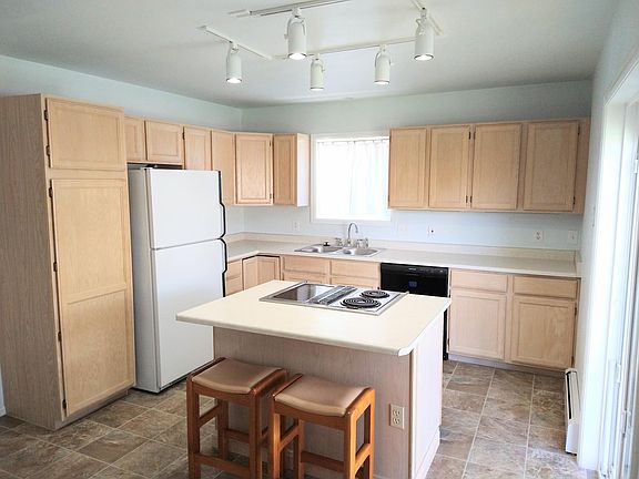 4th image of 406 Ridges Blvd