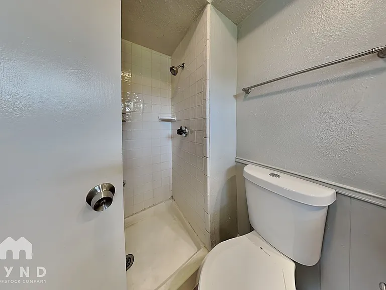 209 Los Santos Dr — Photo 15