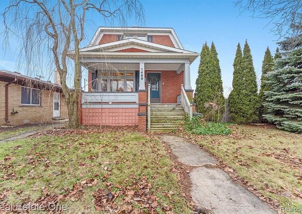 1469 Oak St, Wyandotte, MI 48192 Zillow