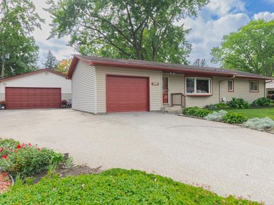 2014 Diffley Rd, Eagan, MN, 55122