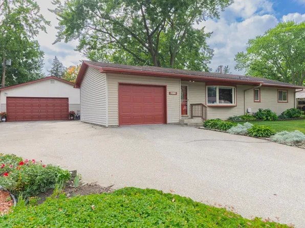 2014 Diffley Rd, Eagan, MN 55122