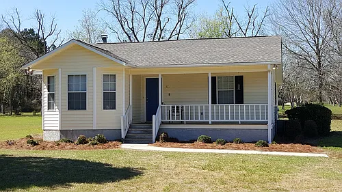 613 Windcrest Dr Photo 1