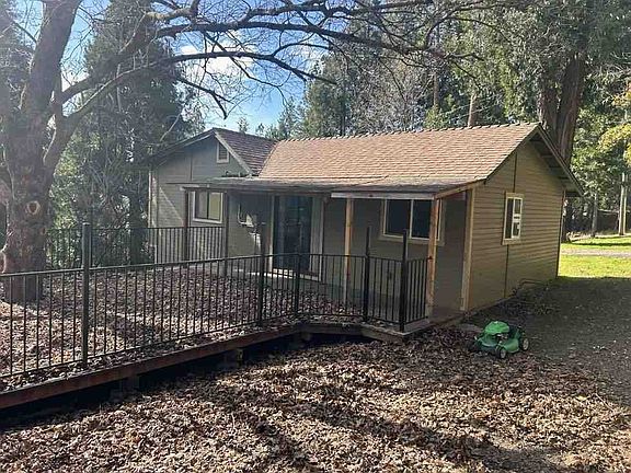 2nd image of 4466 Eight Mile Rd