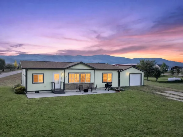 13 Desert Dr, Townsend, MT 59644