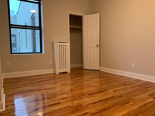 Rented by Hillel Realty Group | media 18