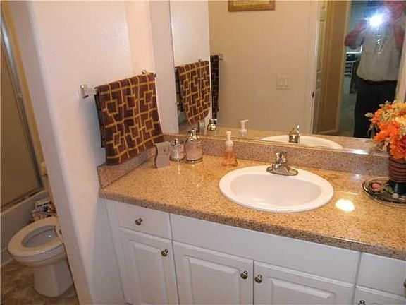 3rd image of 3508 Paseo De Los Americanos Unit 83