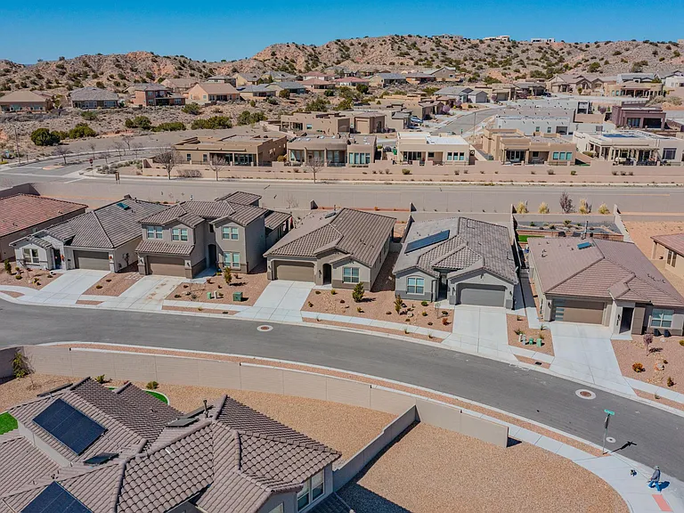 5950 Las Vacas Ct NE — Photo 6
