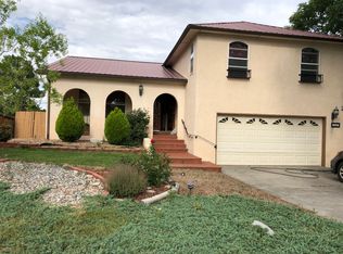 921 Estates Dr, Los Alamos, NM 87544