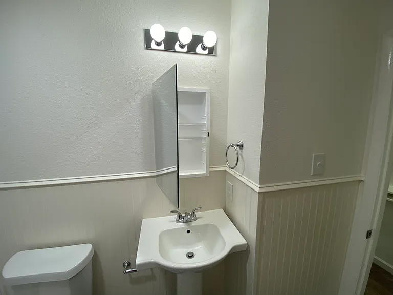 10106 Brockbank Dr — Photo 11