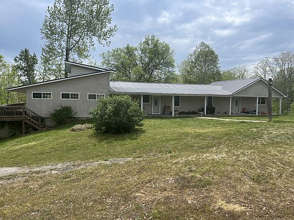 2nd image of 2222 Valley View Rd