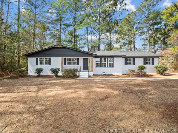 1066 Strickland Bridge Rd, Fayetteville, NC 28304