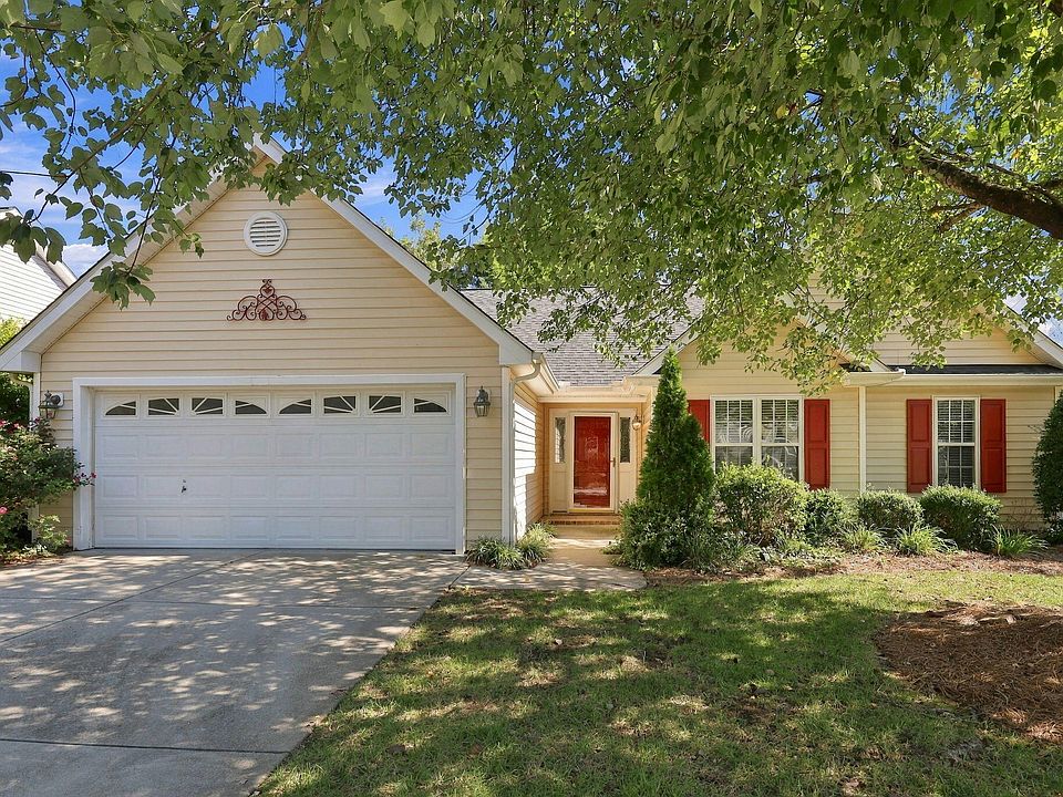 1st image of 706 Latta Cir