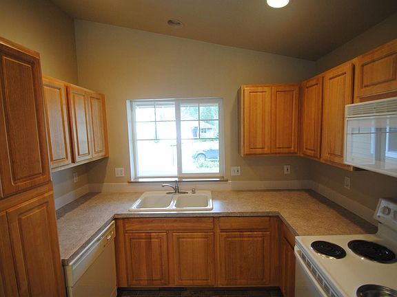 3rd image of 21701 64th Avenue Ct E