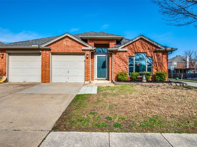 1001 Iron Horse Dr, Saginaw, TX, 76131