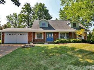 12300 Betsy Ross Ln, Saint Louis, MO