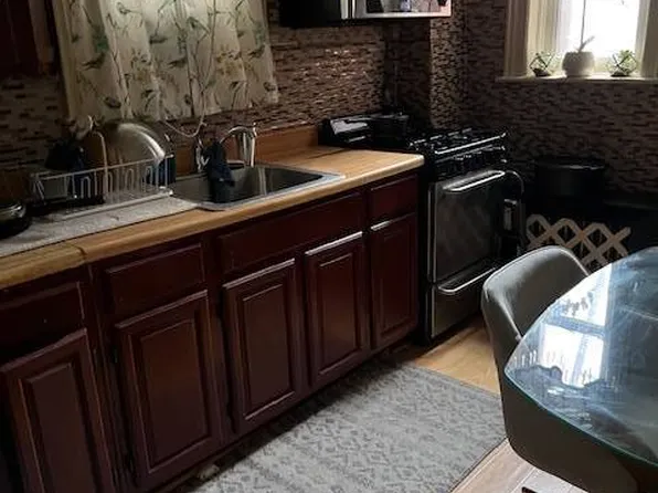 1168 East 38th Street image 3 of 22