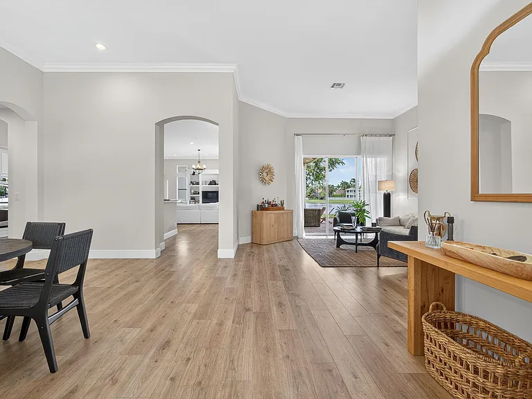 4693 Sugar Beach Way — Photo 5