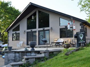 20742 S Lake Dr, Walkerton, IN