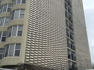 2525 S Shore Dr UNIT 2, Milwaukee, WI 53207