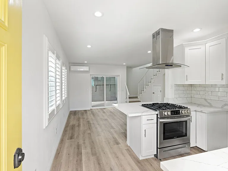 535 Wilson Ave #A — Photo 6