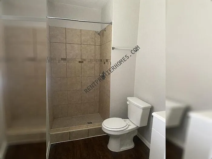 7924 Silverdale Dr — Photo 16