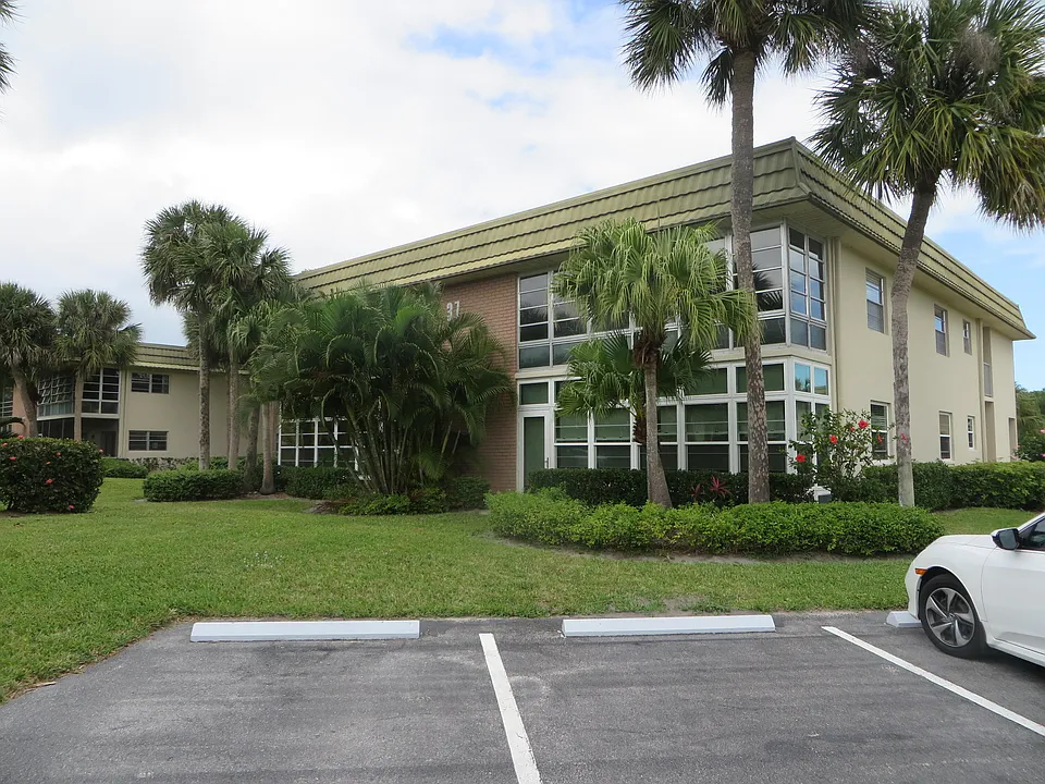 37 Vista Gardens Trl #201