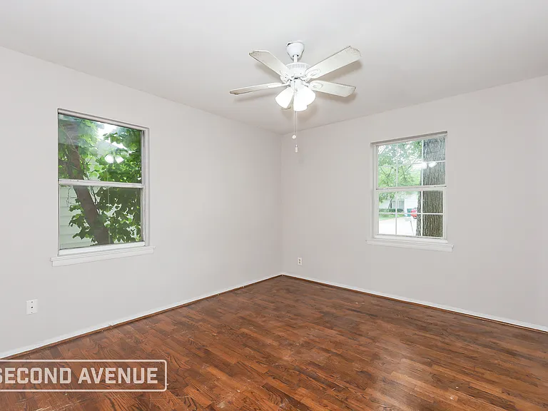 533 Lee St — Photo 16
