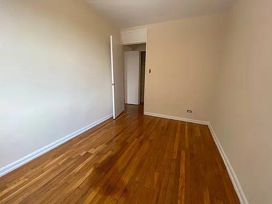 Rented by Queens Apartments Realty LLC | media 22