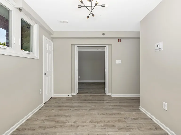 205 N Market St #2D — Photo 15