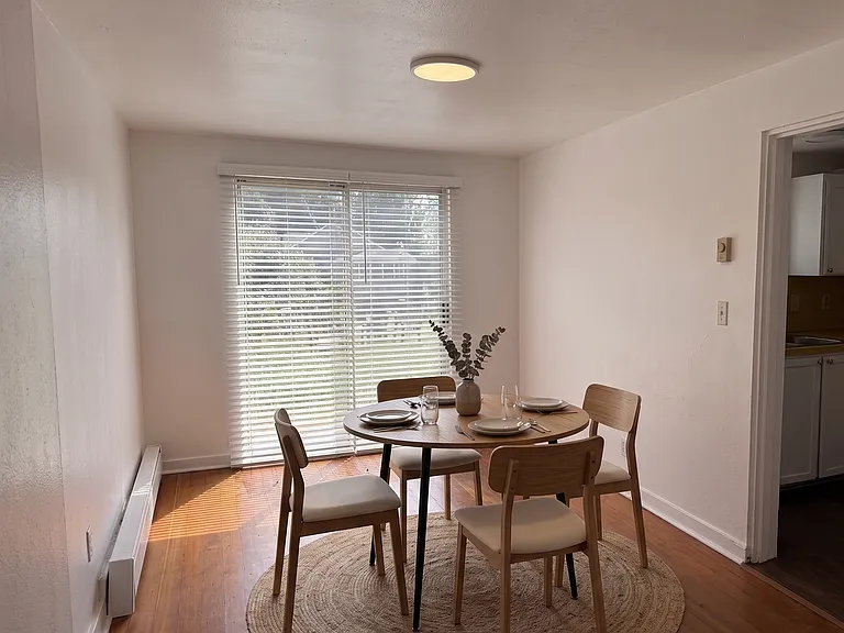 Rosada Apartments — Photo 18
