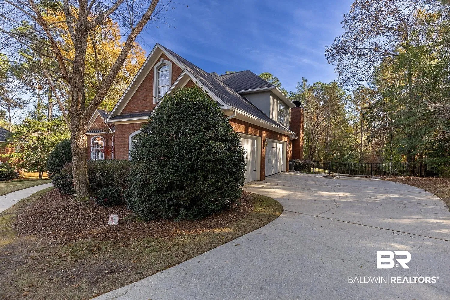 4 bed, 3.5 bath, 3493 sqft, $3,950 — Photo 3
