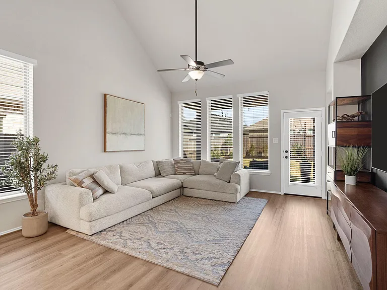 10707 River Walk Dr — Photo 3