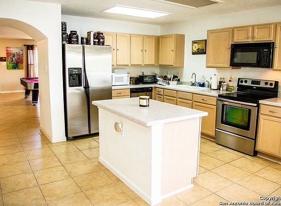 3rd image of 7816 Encanto Vista Dr