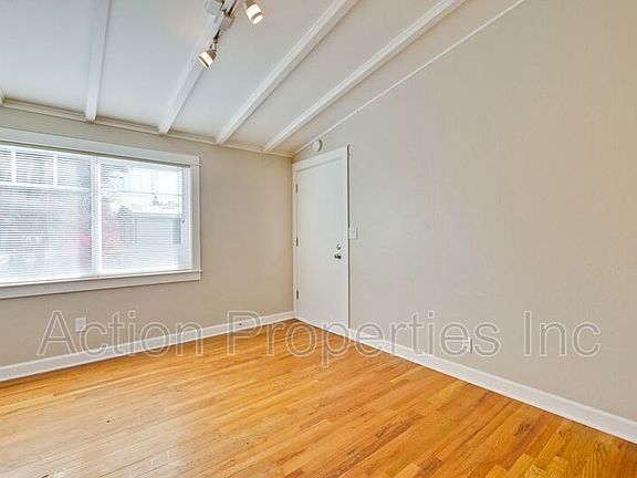 4th image of 372 Camille Ct APT 4