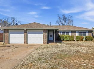 1613 Queens Ave, Ponca City, OK 74604