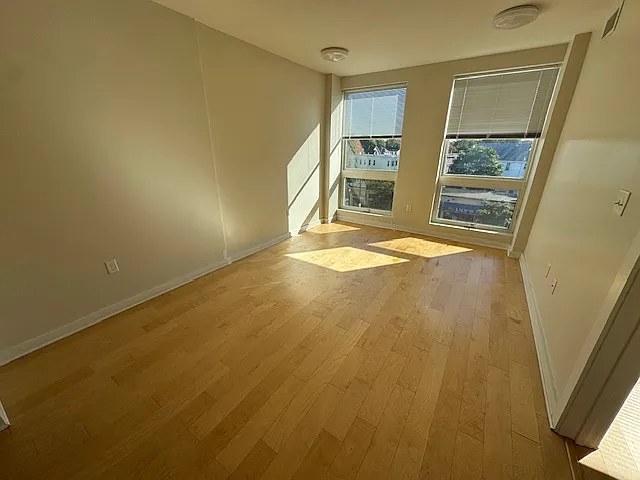 1 bed, 815 sqft, $2,300 — Photo 2