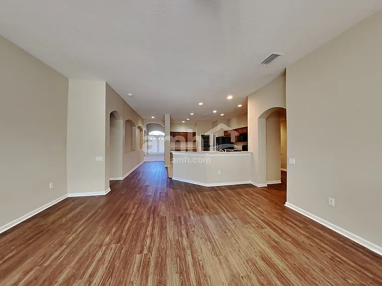 7330 Crescent Palm Dr — Photo 8