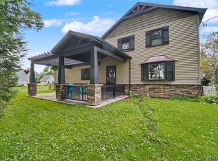 9119 Akron Rd, Akron, NY 14001