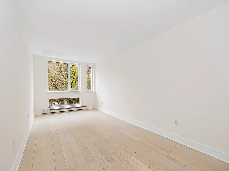 306 W 142nd St #3D — Photo 2