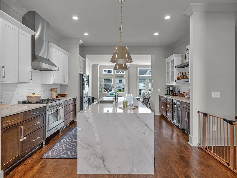 522 Garfield St — Photo 11
