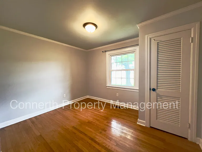 2880 Trough Springs Rd — Photo 18