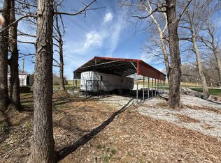 Cedar Grove Rd, Simpson, IL 62985