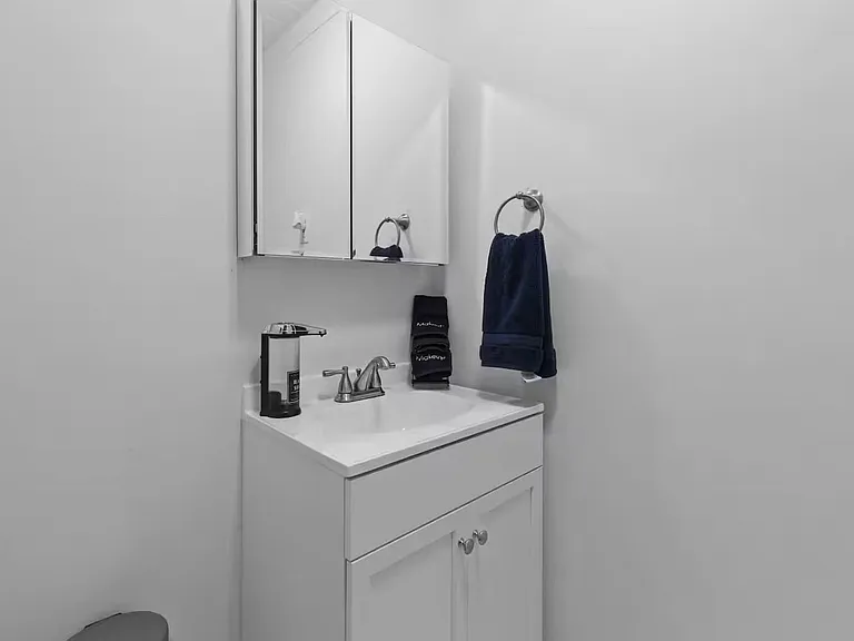 23012 Strauch Dr — Photo 12