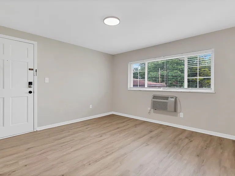 1029 Binns Blvd — Photo 9