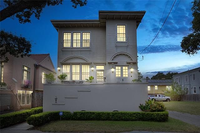 1st image of 3618 Napoleon Ave #3620