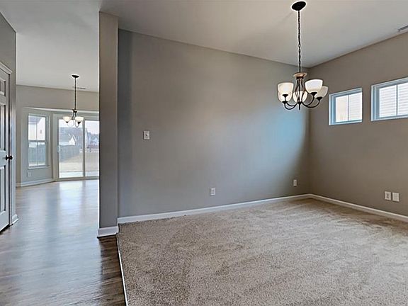 3rd image of 2573 Solidago Dr