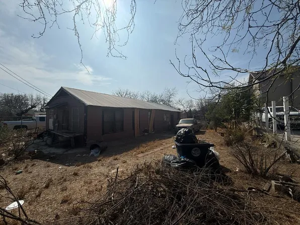 229 N Comal St, Eagle Pass, TX 78852