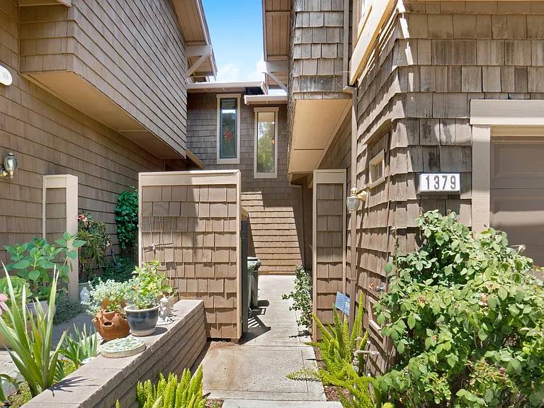 1379 Ocaso Camino — Photo 2